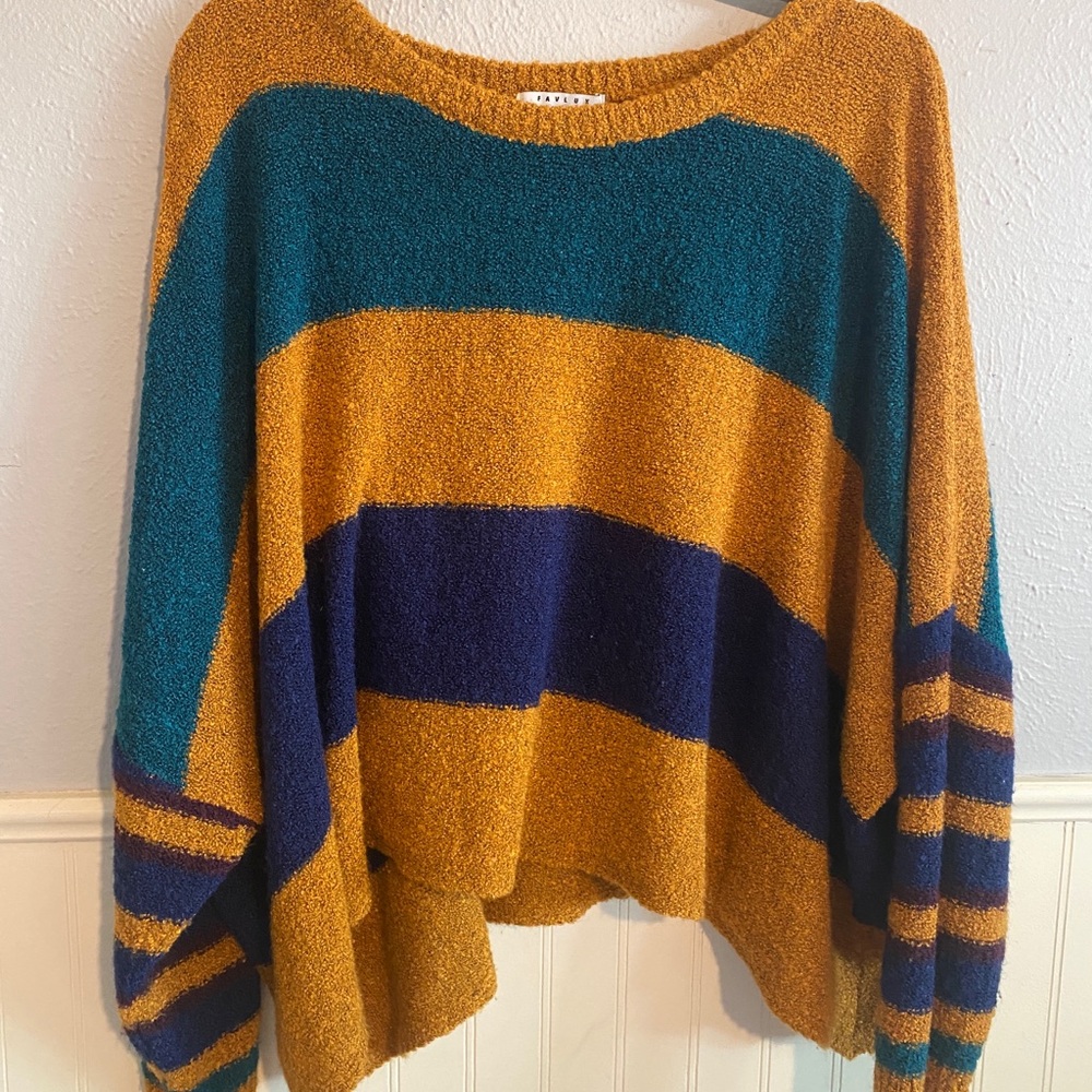 American Threads Sweater